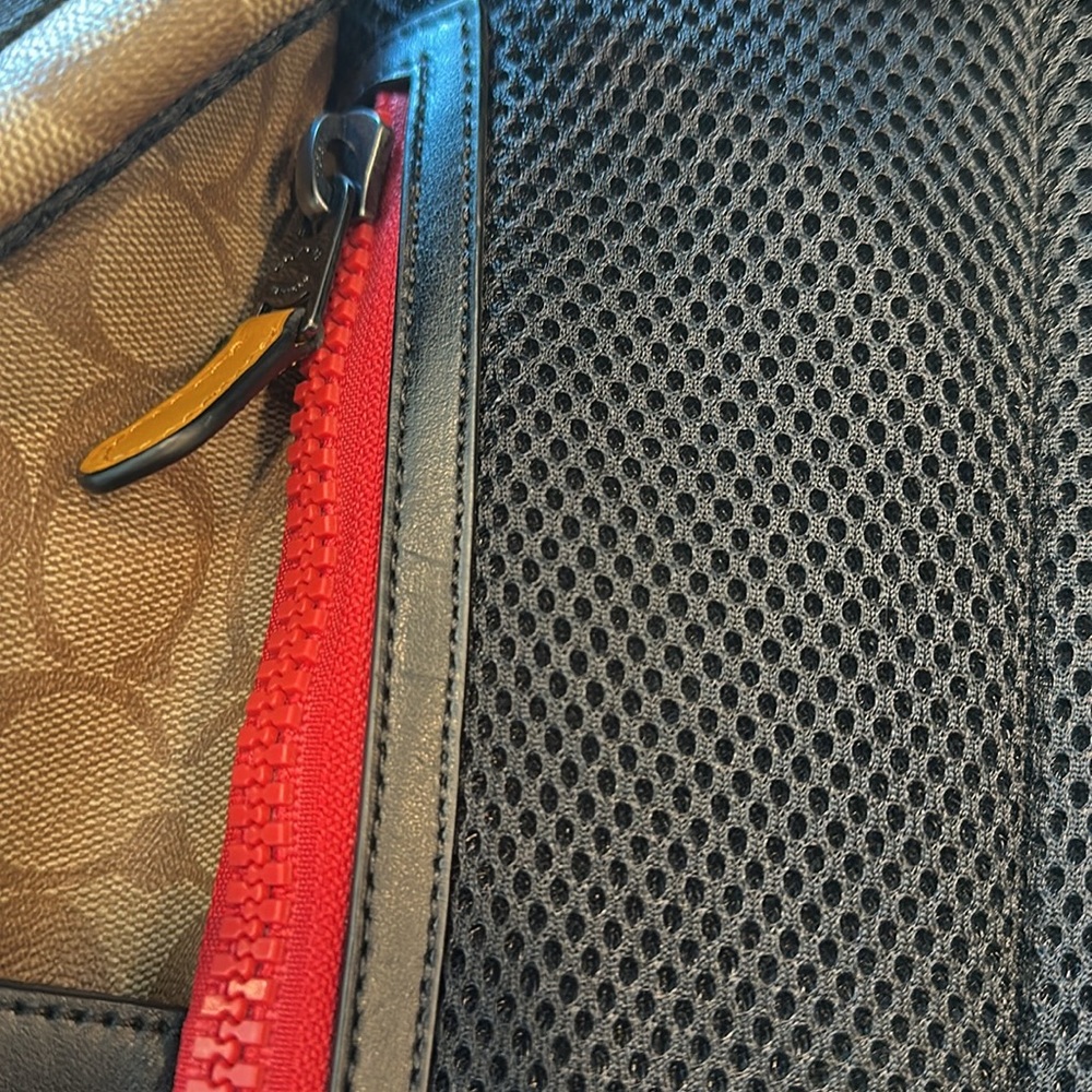 TERRAIN BACKPACK IN SIGNATURE CANVAS (COACH F72932)
 FREE SHIPPING! - Picture 6 of 8